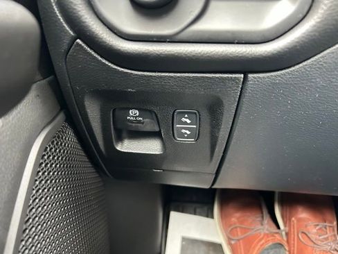 New 2026 RAM 1500 4x4 Crew Cab image 26