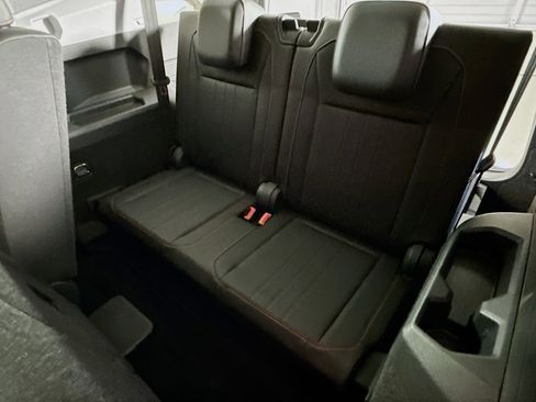 Used 2024 Volkswagen Tiguan Wolfsburg Edition image 26