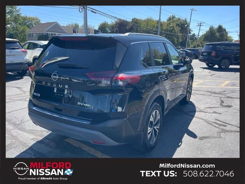 Certified 2023 Nissan Rogue SV w/ SV Premium B Package AWD/4WD image 5