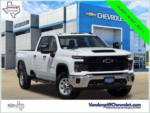 Used 2025 Chevrolet Silverado 2500 W/T w/ WT/CX Safety Package AWD/4WD image 1