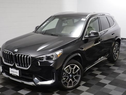 Certified 2025 BMW X1 xDrive28i w/ Convenience Package AWD/4WD image 2