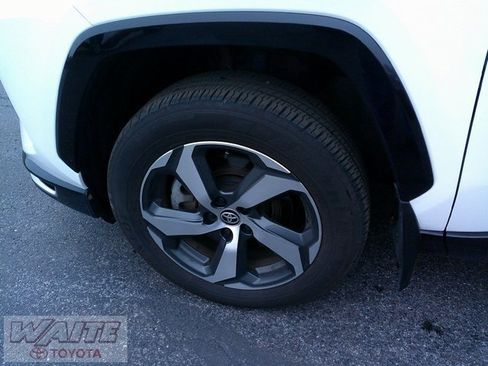 Certified 2024 Toyota RAV4 SE image 12