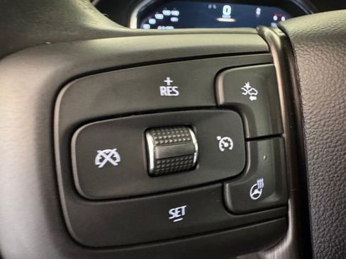 Used 2024 GMC Sierra 2500 AT4 w/ AT4 Premium Plus Package AWD/4WD image 7