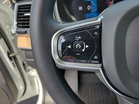 Used 2024 Volvo XC90 B5 Plus AWD/4WD image 22