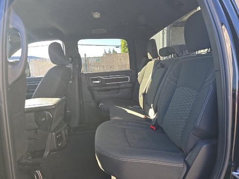 Used 2025 RAM 2500 Big Horn AWD/4WD image 5