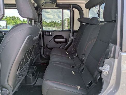 Used 2020 Jeep Gladiator Rubicon AWD/4WD image 14