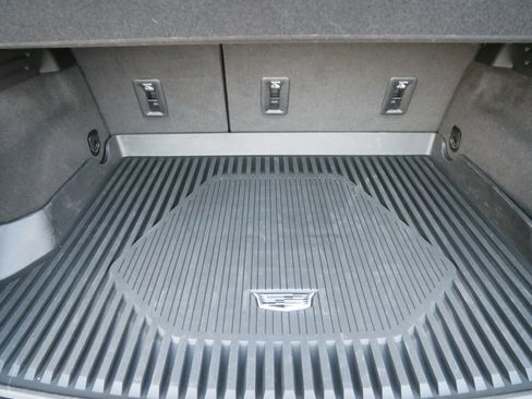 Used 2024 Cadillac XT4 Sport image 6