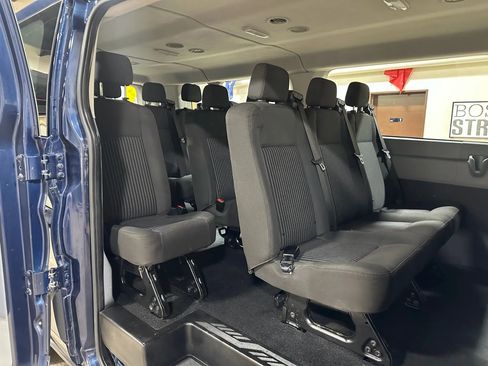 Used 2018 Ford Transit 350 XL image 22