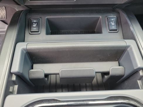 Used 2023 Nissan Titan PRO-4X w/ Pro-4x Convenience Package AWD/4WD image 34