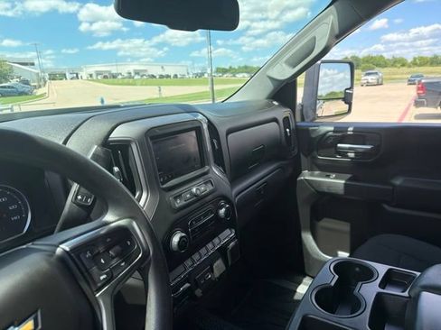 Used 2021 Chevrolet Silverado 2500 Custom w/ Custom Value Package AWD/4WD image 21