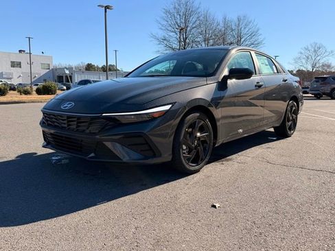 New 2026 Hyundai Elantra Sport FWD image 3