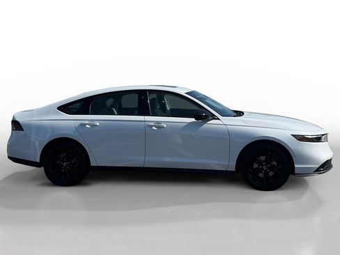 New 2025 Honda Accord SE image 6