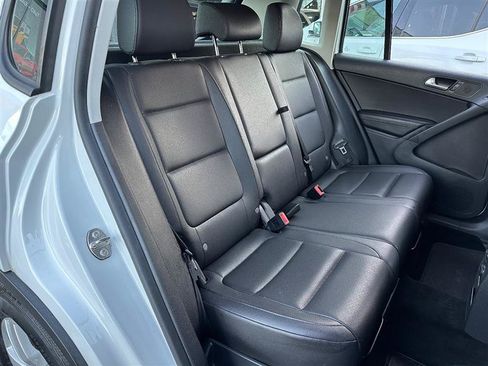 Used 2017 Volkswagen Tiguan S AWD/4WD image 19
