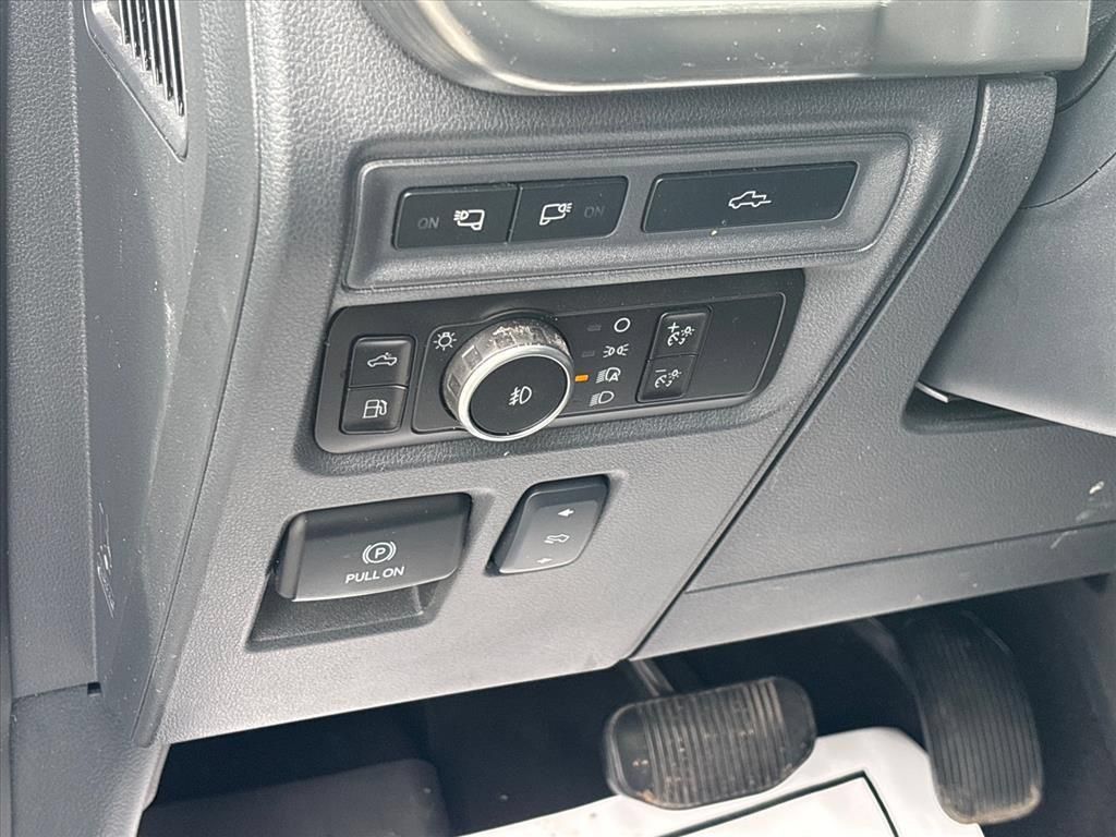 Used 2023 Ford F150 Lariat w/ Equipment Group 502A High AWD/4WD image 29