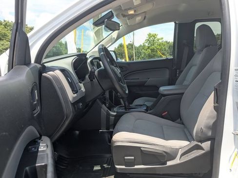 Used 2021 Chevrolet Colorado W/T w/ Custom Special Edition RWD image 18