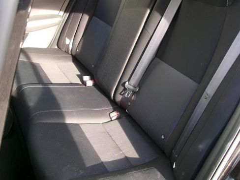 Used 2024 Nissan Sentra SV FWD image 9