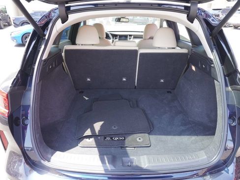 Used 2020 INFINITI QX50 Luxe FWD image 8