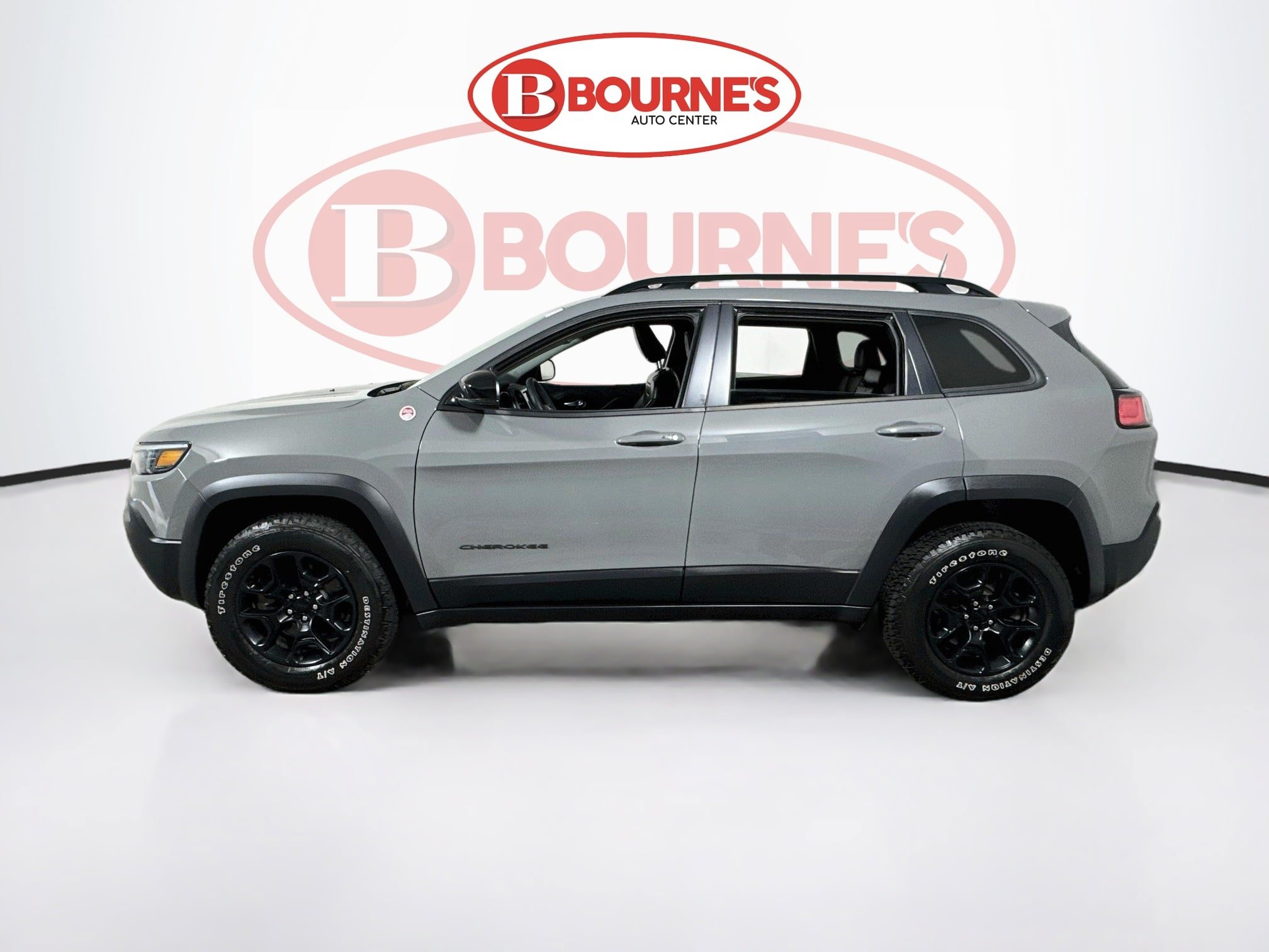 Used 2022 Jeep Cherokee Trailhawk w/ Trailer Tow Group AWD/4WD image 6