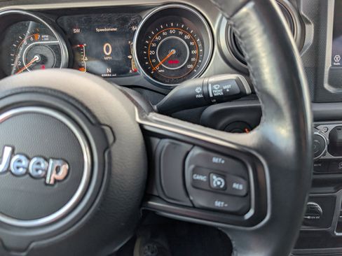 Used 2019 Jeep Wrangler Unlimited Sport S AWD/4WD image 22