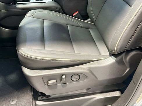 New 2026 GMC Yukon XL Elevation image 20