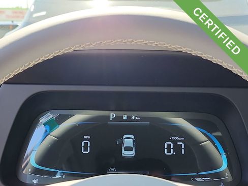 Used 2025 Hyundai Elantra Sport FWD image 22