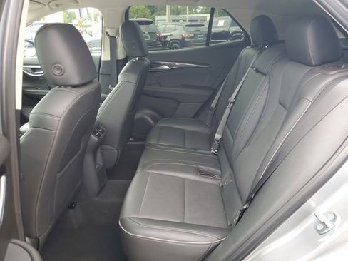 Used 2023 Buick Envision Essence image 13