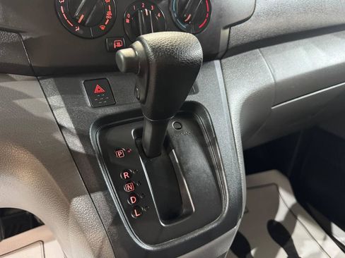 Used 2017 Nissan NV200 SV FWD image 28