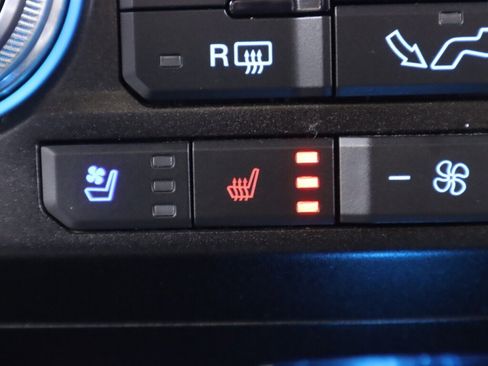 Used 2020 Ford F150 Lariat w/ Equipment Group 502A Luxury image 21