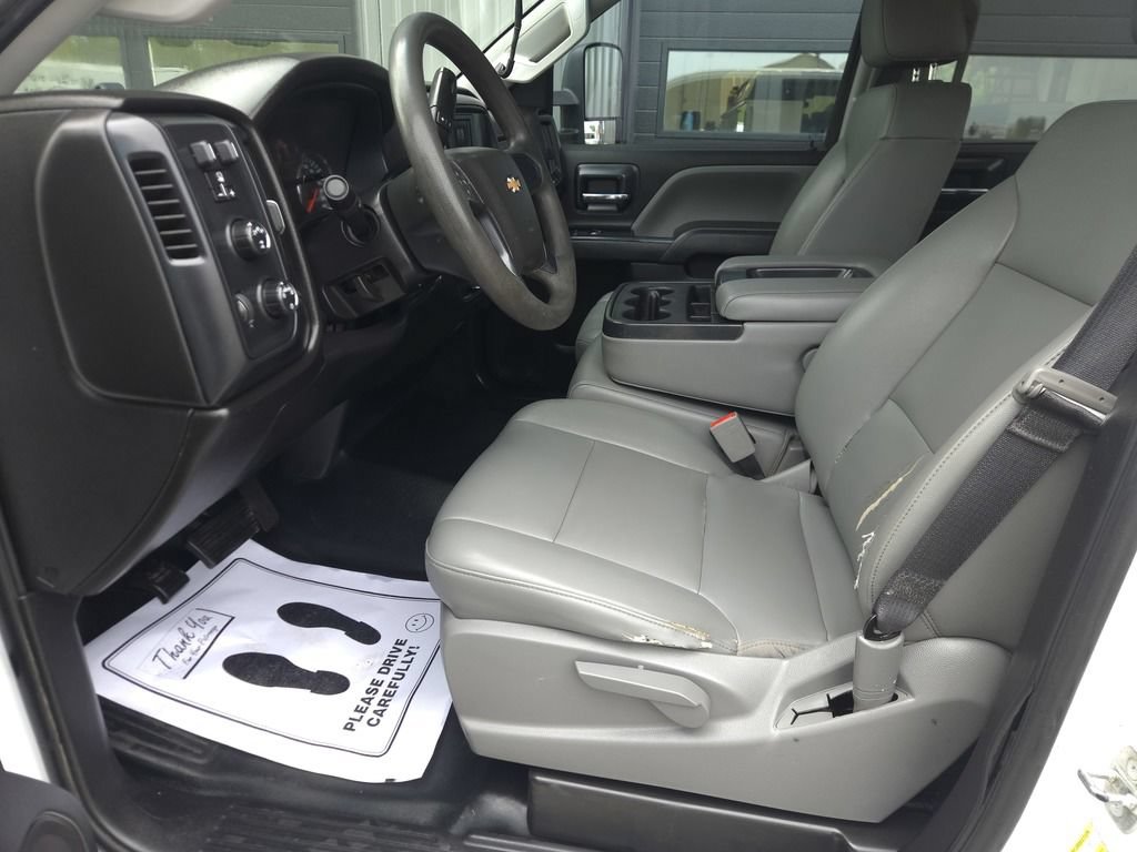Used 2017 Chevrolet Silverado 2500 W/T AWD/4WD image 14