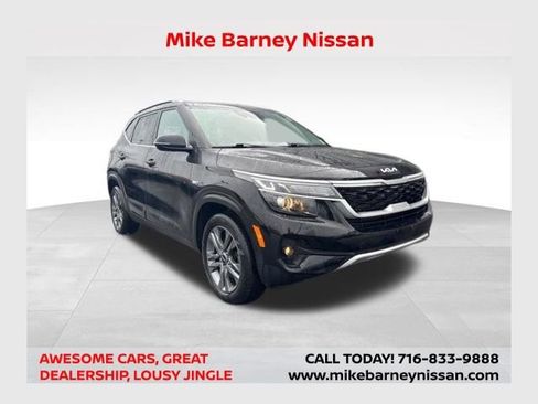 Used 2022 Kia Seltos S AWD/4WD image 1