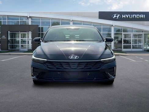 New 2026 Hyundai Elantra Limited FWD image 12