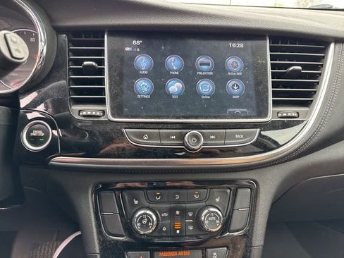 Used 2017 Buick Encore Essence AWD/4WD image 19