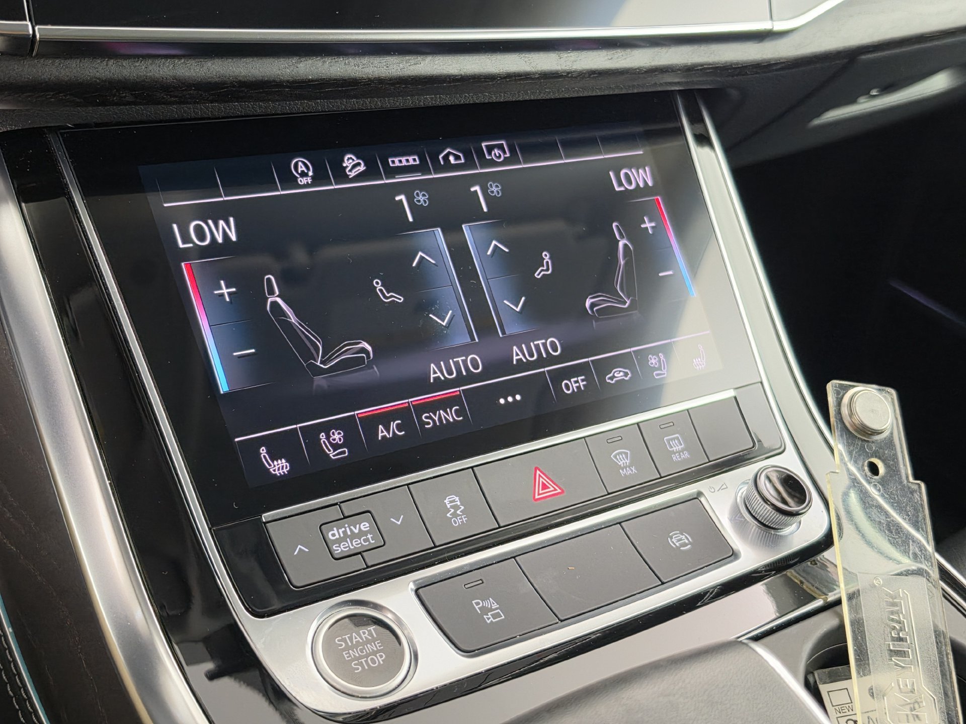 Certified 2023 Audi Q8 Premium Plus w/ Premium Plus Package AWD/4WD image 18