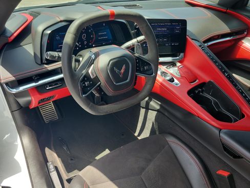 Used 2020 Chevrolet Corvette Stingray Premium Conv w/ 3LT Preferred Equipment Group RWD image 15