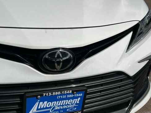 Used 2022 Toyota Camry LE w/ Cold Weather Package image 8