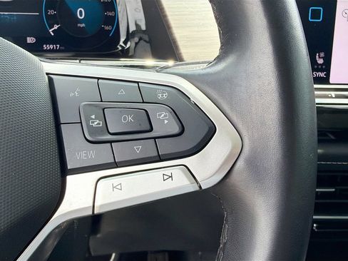 Used 2024 Volkswagen Atlas SEL Premium R-Line AWD/4WD image 40