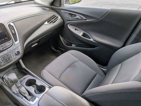 Used 2024 Chevrolet Malibu LT FWD image 15