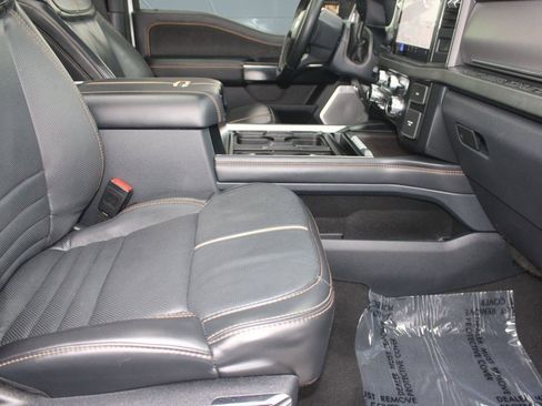 Used 2024 Ford F350 Platinum image 34