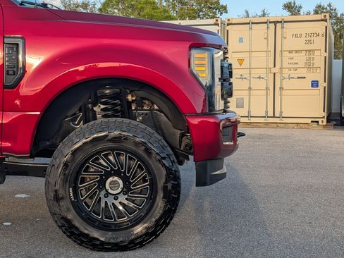 Used 2019 Ford F250 Lariat image 11