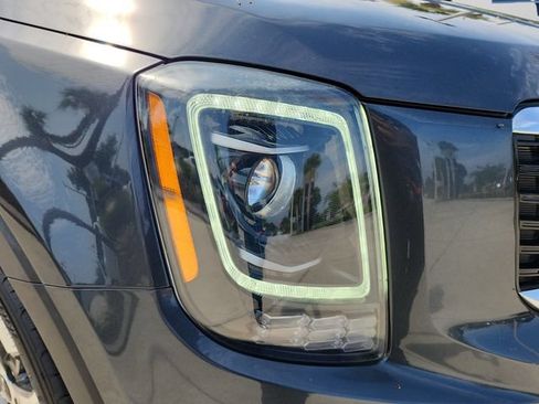 Used 2022 Kia Telluride S FWD image 33