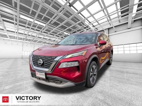 Used 2023 Nissan Rogue SV FWD image 7