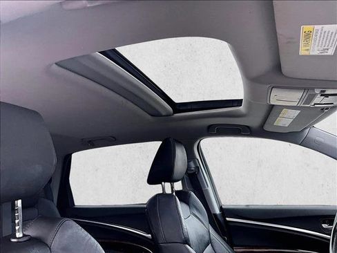 Used 2018 Acura MDX FWD image 17