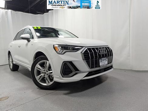Used 2022 Audi Q3 2.0T Premium Plus w/ Premium Plus Package AWD/4WD image 1