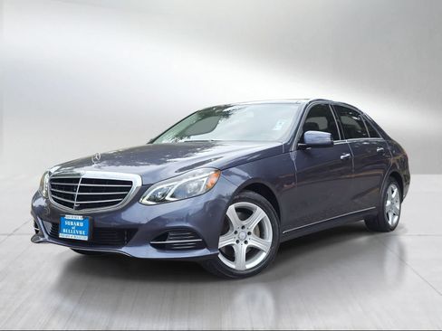 Used 2014 Mercedes-Benz E 350 4MATIC Sedan image 1