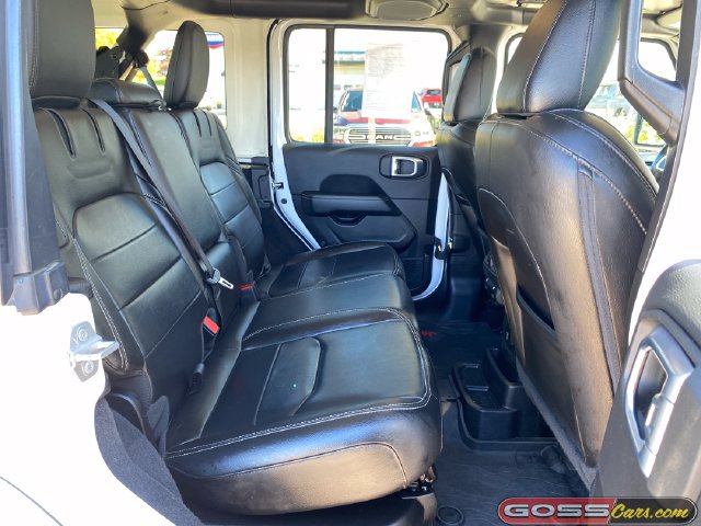 Certified 2023 Jeep Wrangler Unlimited Sahara w/ Dual Top Group AWD/4WD image 7
