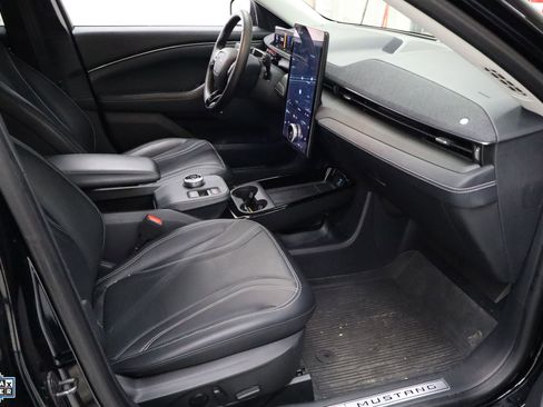 Certified 2022 Ford Mustang Mach-E Premium image 31