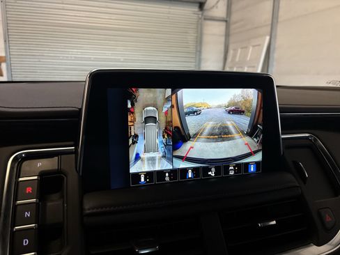 Used 2024 Chevrolet Tahoe Z71 w/ Luxury Package image 20