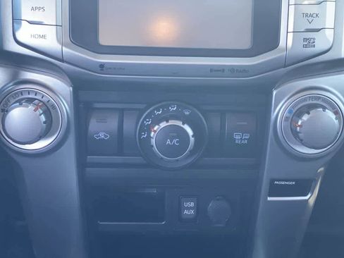 Used 2019 Toyota 4Runner SR5 AWD/4WD image 22