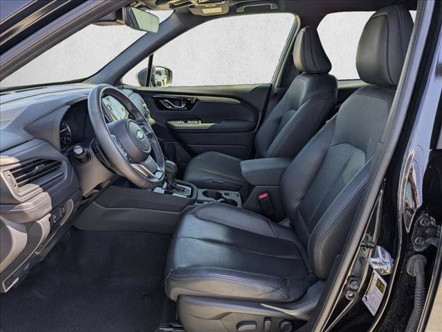 Used 2025 Subaru Forester Limited AWD/4WD image 17
