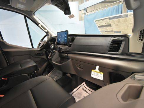 New 2026 Ford Transit 250 148 Medium Roof w/ Load Area Protection Package image 18